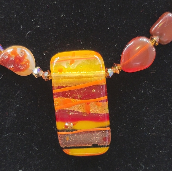 Signed Art Glass Pendant With Carnelian / Necklace /  Artisan-made / Vintage - Picture 4 of 10